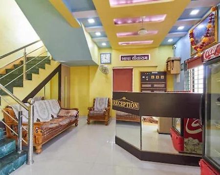 Hotel Mahakal Tulsi Сомнатг Екстер'єр фото